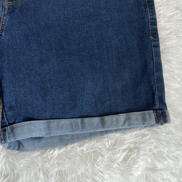 Levi’s Dark Blue Denim Cuffed Jean Shorts - Picture 5 of 10